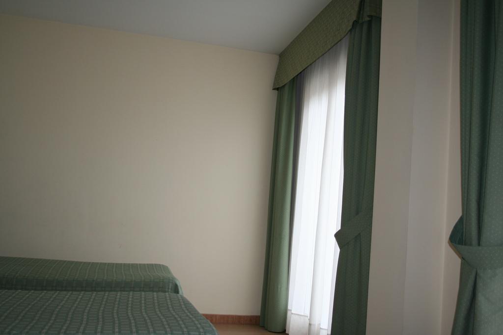 Hotel Austria 76 Sagunto Екстериор снимка