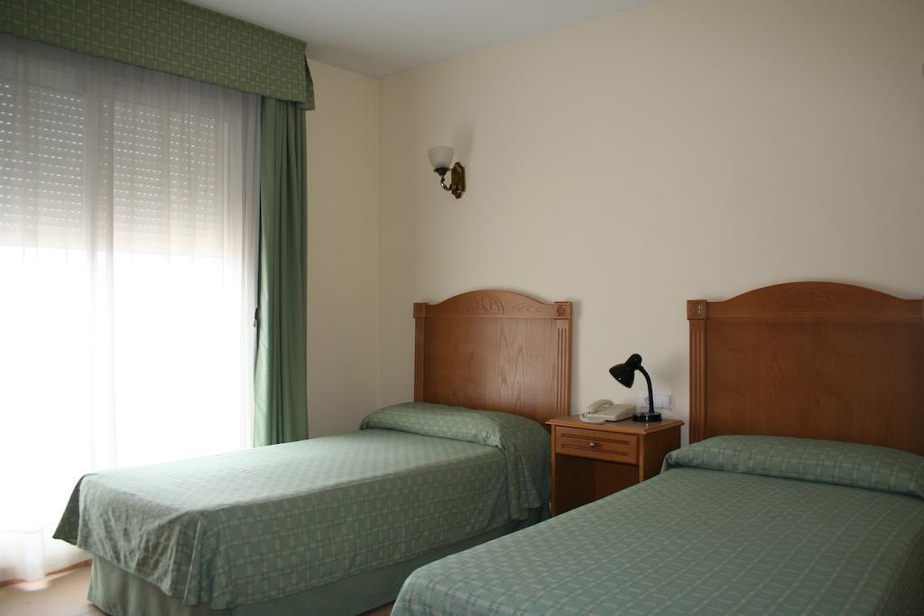 Hotel Austria 76 Sagunto Стая снимка
