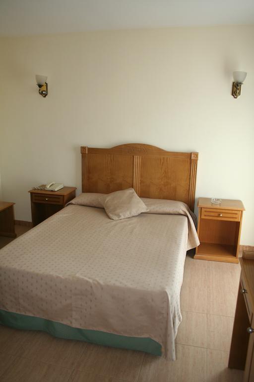 Hotel Austria 76 Sagunto Стая снимка