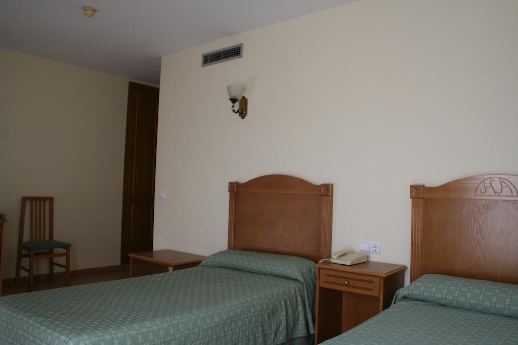Hotel Austria 76 Sagunto Стая снимка